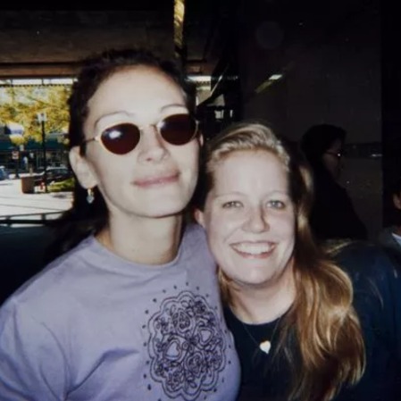 Julia Roberts and Nancy Motes together.